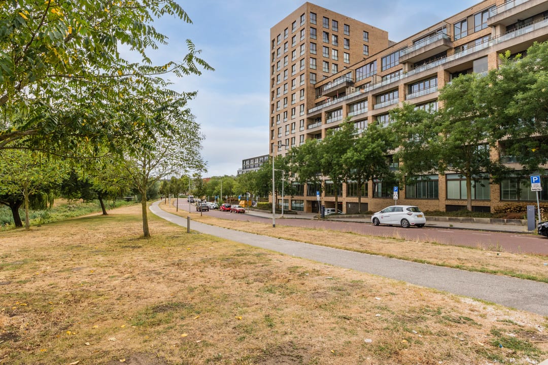 Photo 31 of Titus van Rijnstraat 158