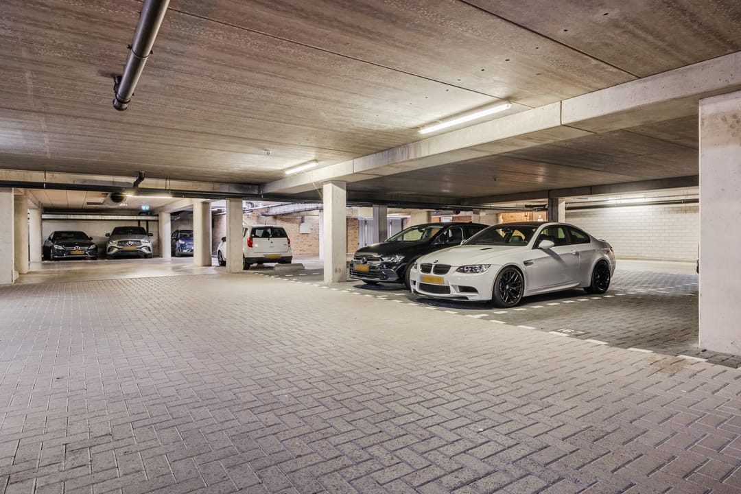 Photo 32 of Titus van Rijnstraat 158
