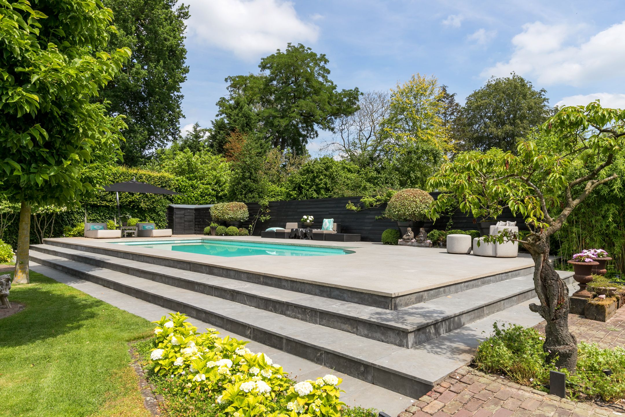 Photo 33 of Rosenhofstraat 8