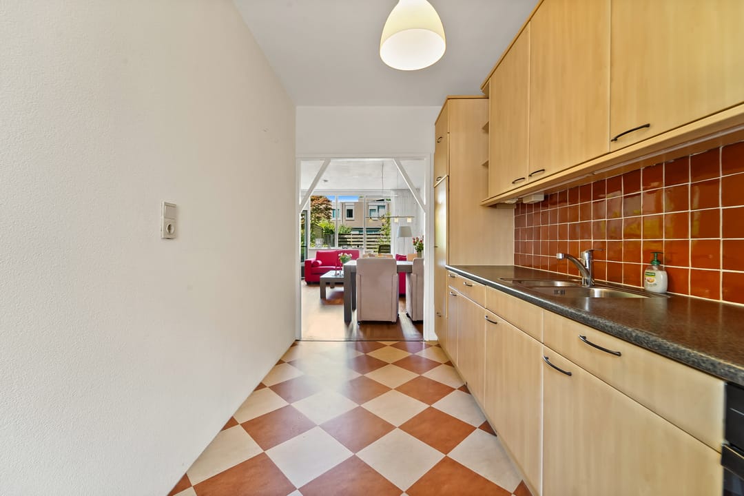 Photo 13 of Waterhoenstraat 11