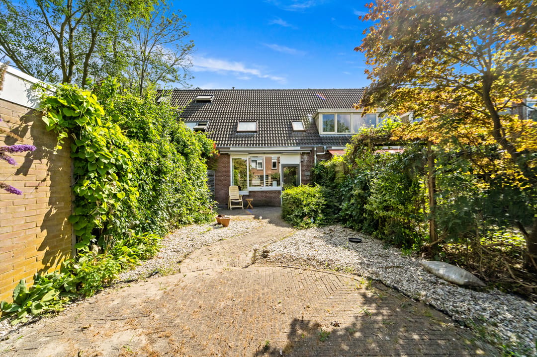 Photo 17 of Waterhoenstraat 11