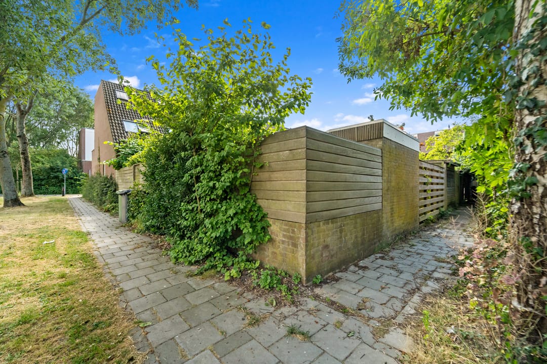 Photo 22 of Waterhoenstraat 11