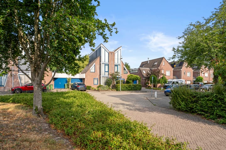 Hoekwoning te koop: Adamsdreef 11, Ede