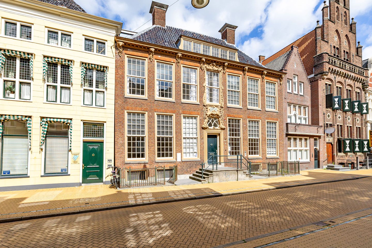 View photo 1 of Oude Boteringestraat 23
