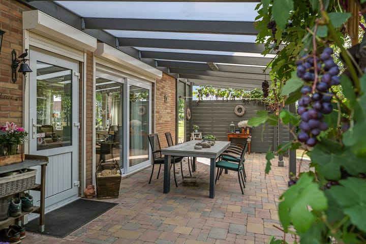 Vrijstaande woning te koop: De Dreef 12, Dodewaard