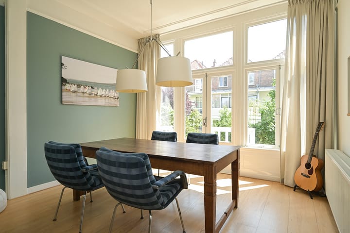 Tussenwoning te koop: Riouwstraat 109, 'S-Gravenhage