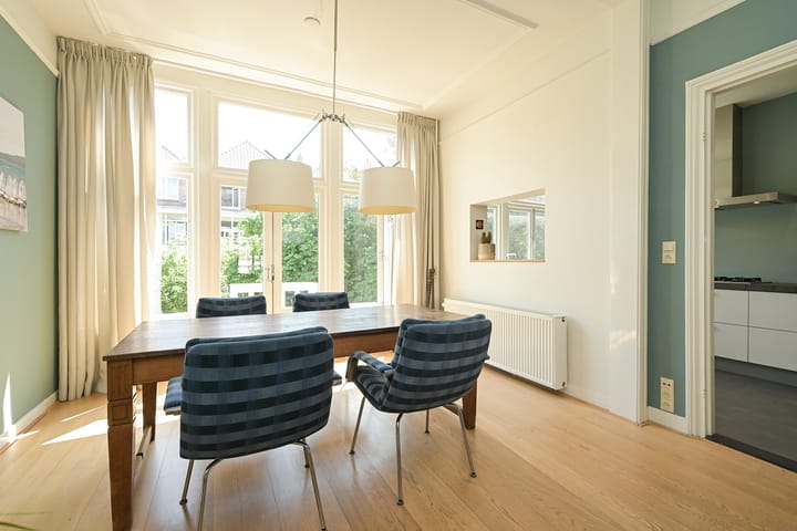 Tussenwoning te koop: Riouwstraat 109, 'S-Gravenhage