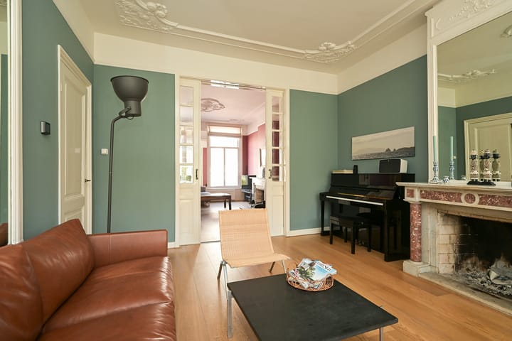 Tussenwoning te koop: Riouwstraat 109, 'S-Gravenhage