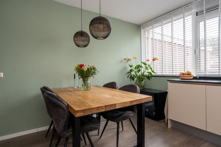 Tussenwoning te koop: Cederhage 48, Stadskanaal