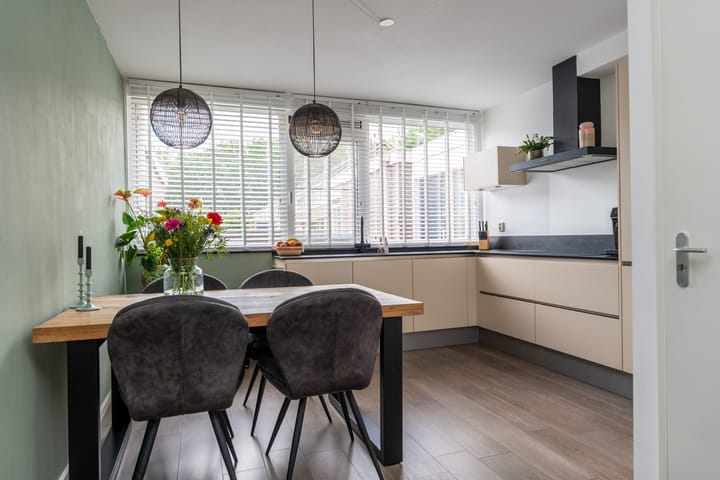 Tussenwoning te koop: Cederhage 48, Stadskanaal