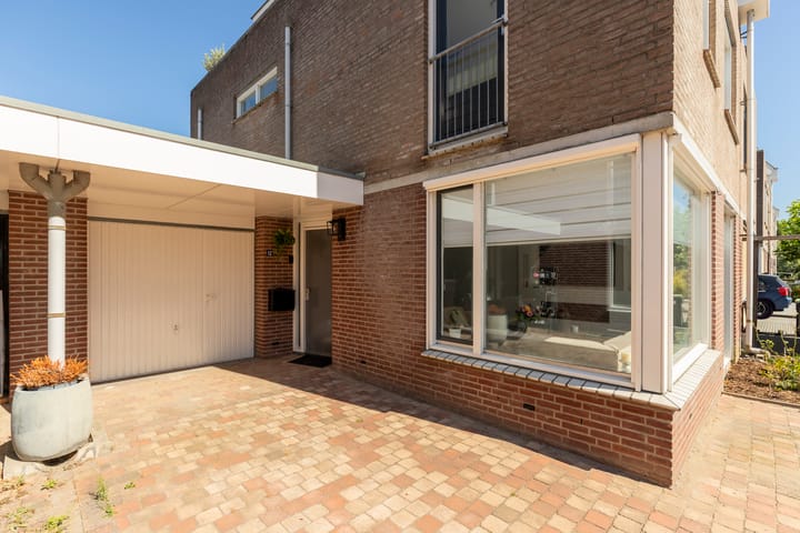 Tussenwoning te koop: Tjasker 12, Tiel