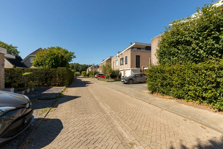 Tussenwoning te koop: Tjasker 12, Tiel