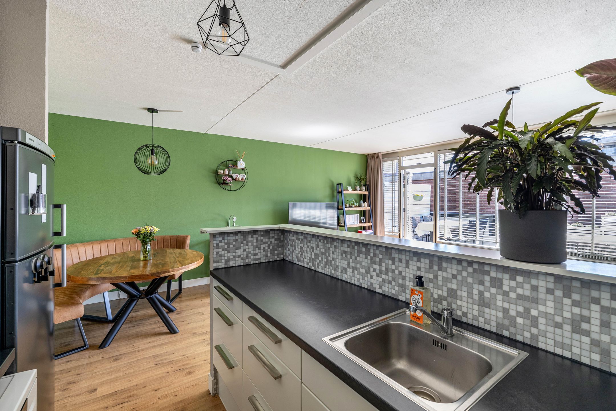 Photo 12 of Wetering 68