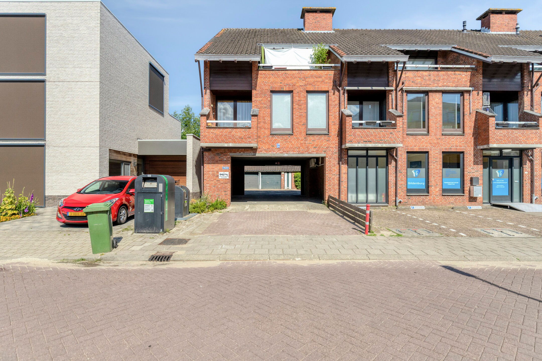 Photo 27 of Graaf Florisweg 71-9