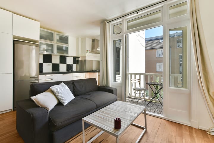 Studio te koop: Tolstraat 42-2, Amsterdam