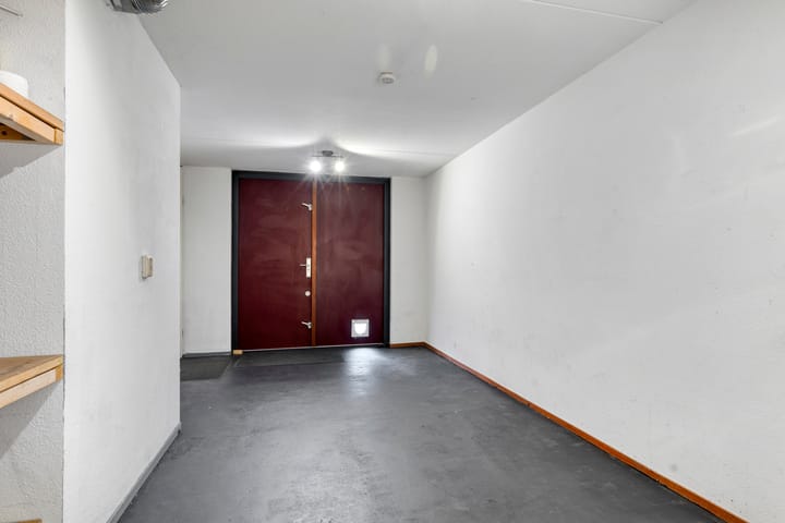 Tussenwoning te koop: Mesdagstraat 19, Almere