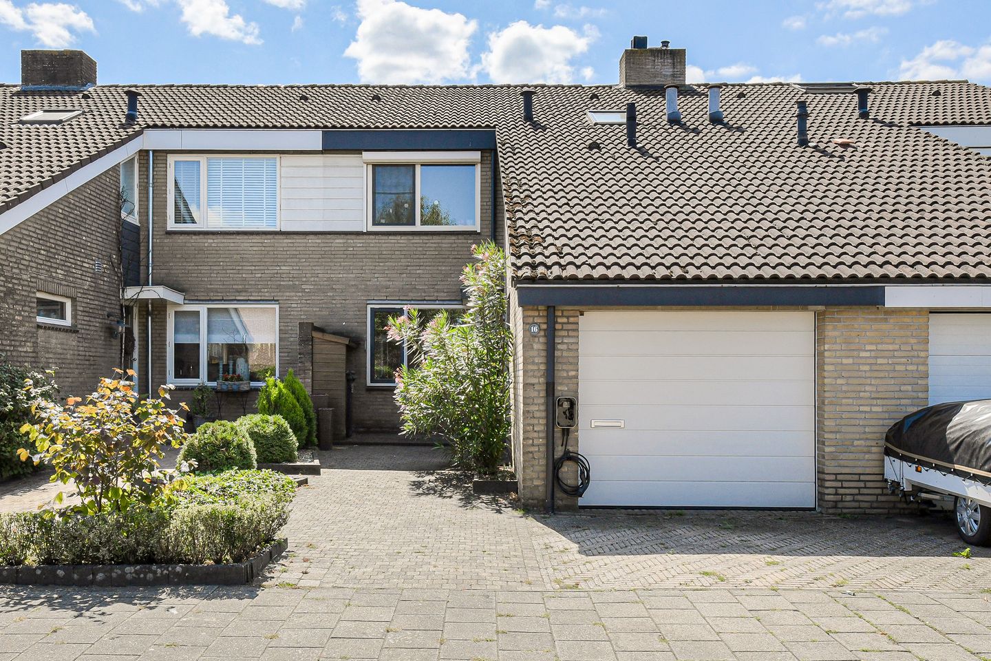 Foto 1 van Orion 16