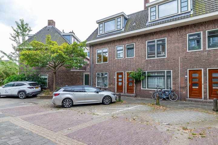 Foto 2 van Albertine Agnesstraat 10-A