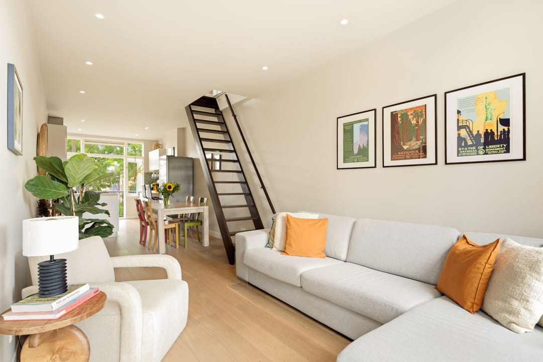 Photo 7 of Van Hallstraat 15-3