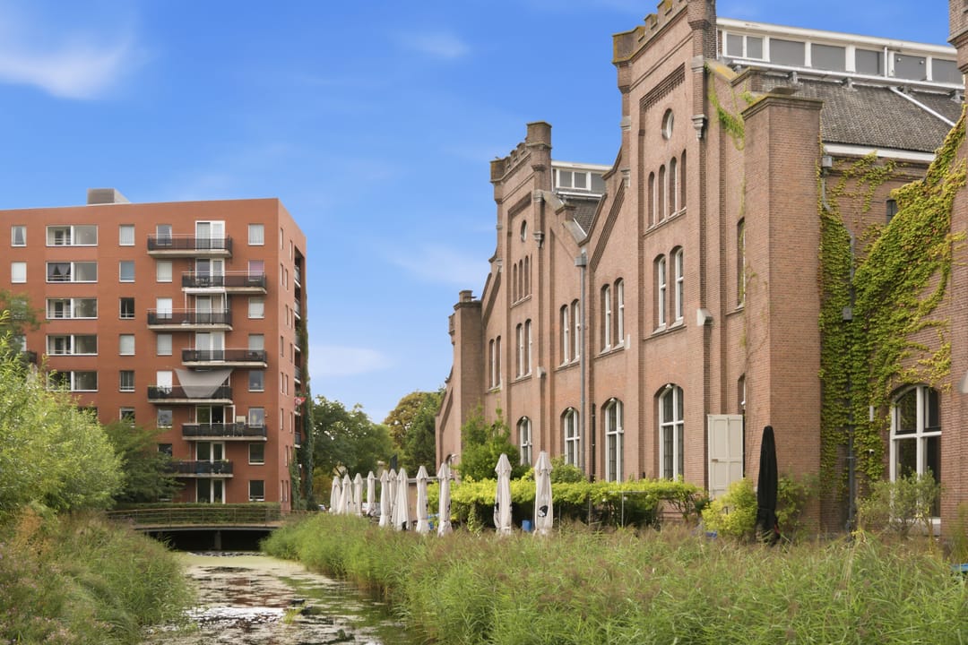 Photo 41 of Van Hallstraat 15-3