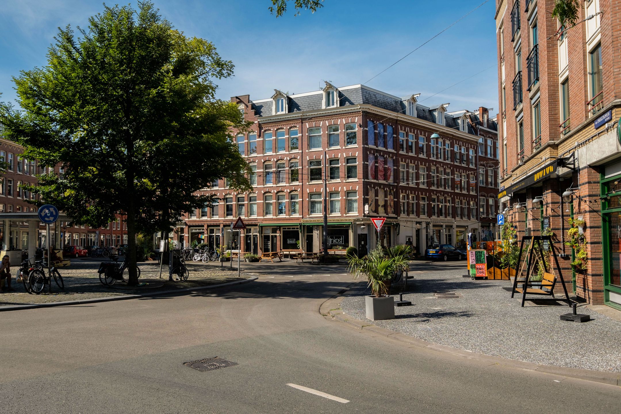 Photo 36 of Van Hallstraat 15-3