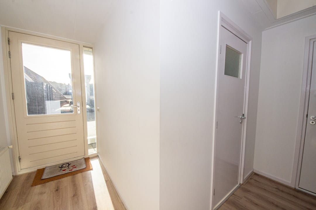 Photo 8 of Marinestraat 4-B
