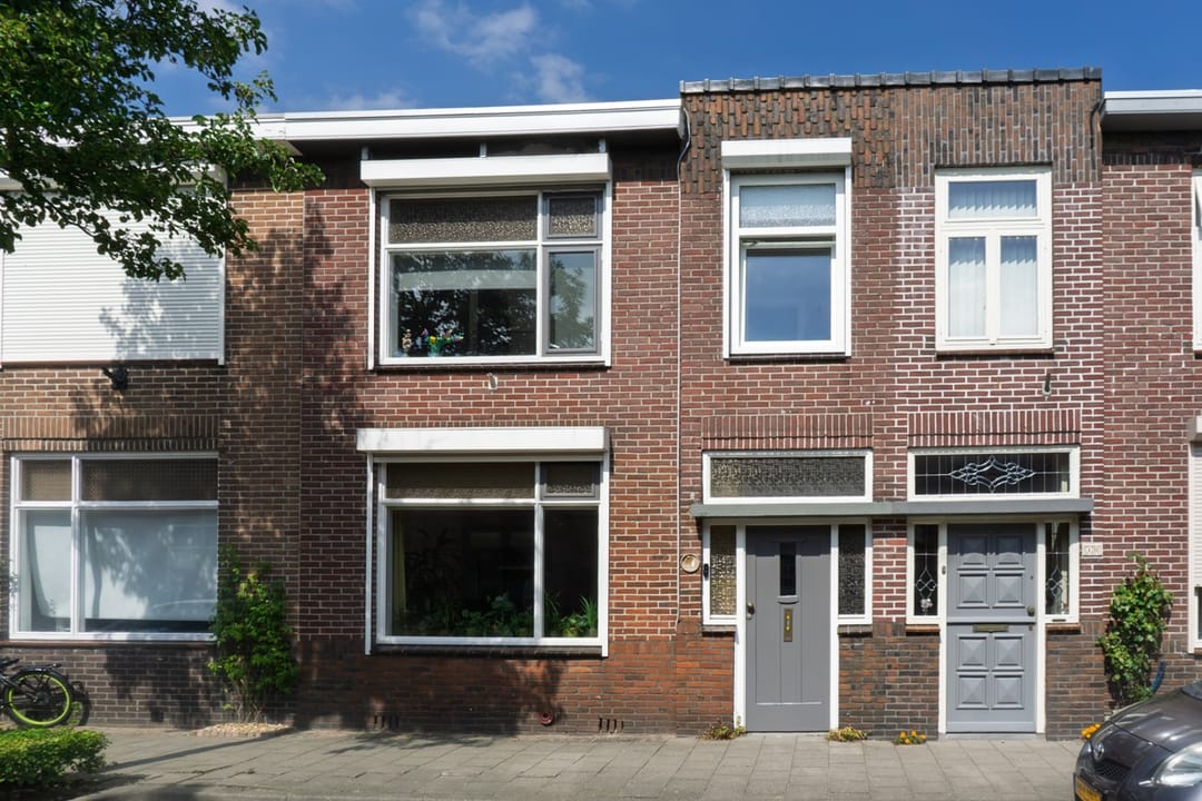 Foto 1 van Pastoor Van Eekelenstraat 12