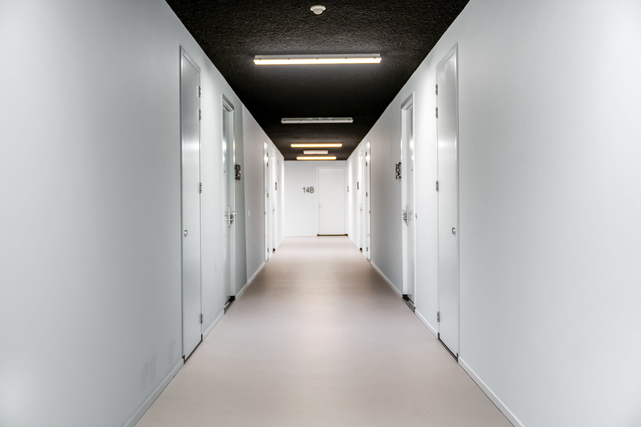 Photo 9 of Drentsestraat 8-J