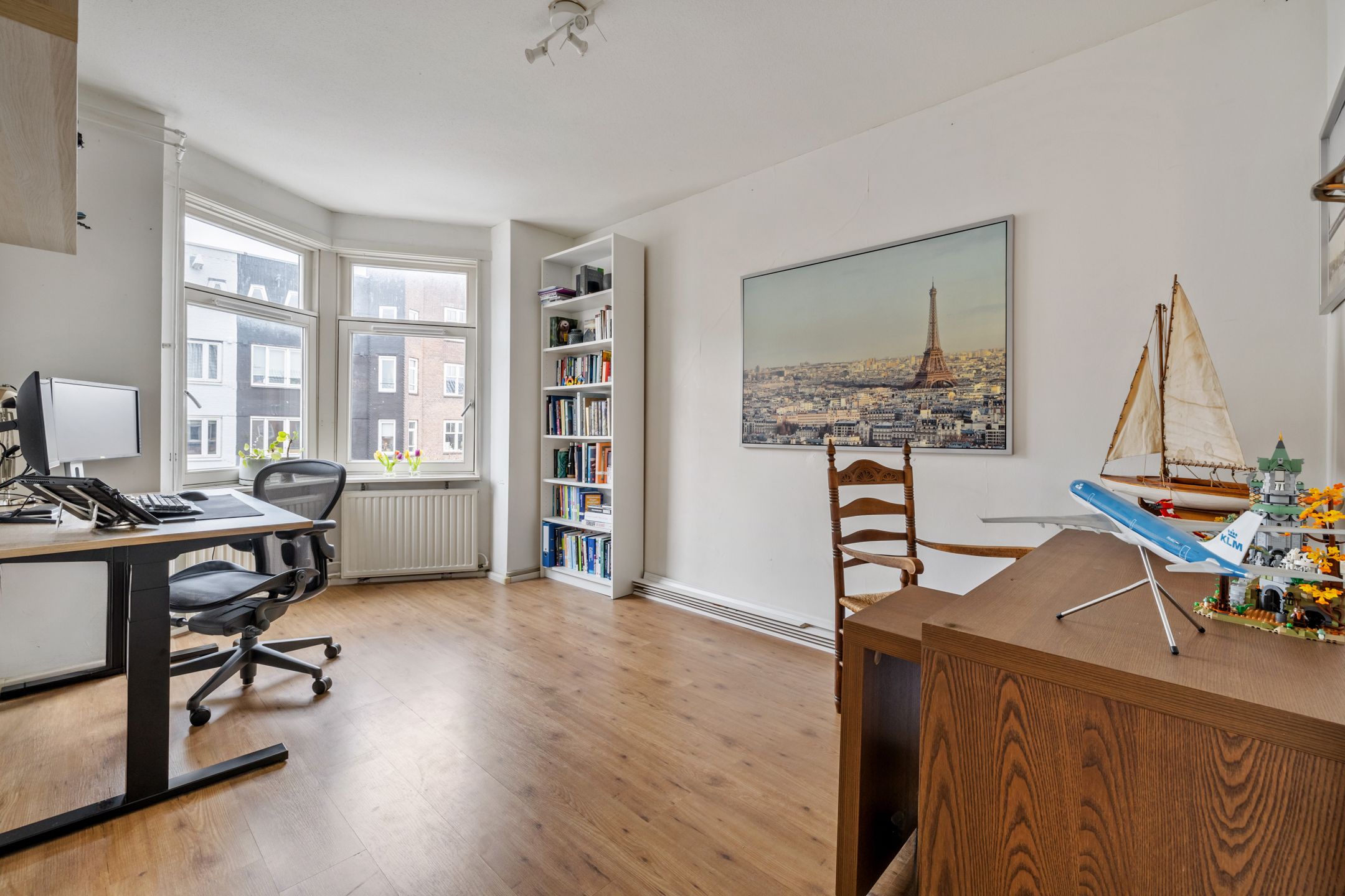 Photo 15 of Van Hilligaertstraat 16-D