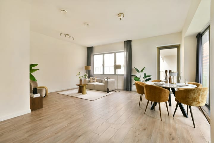 Foto 4 van Rosy Wertheimstraat 46