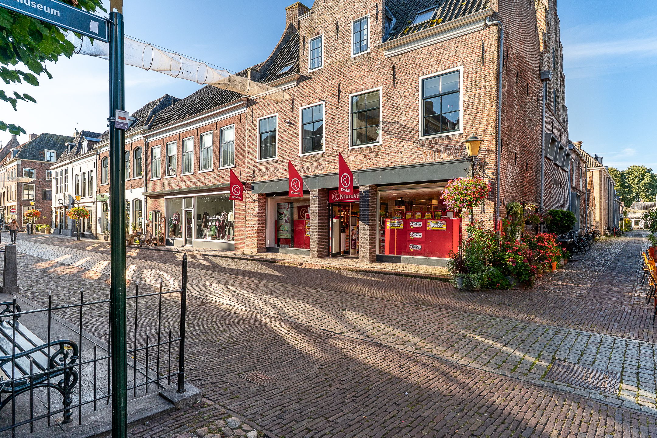 Photo 9 of Bloemsteeg 4