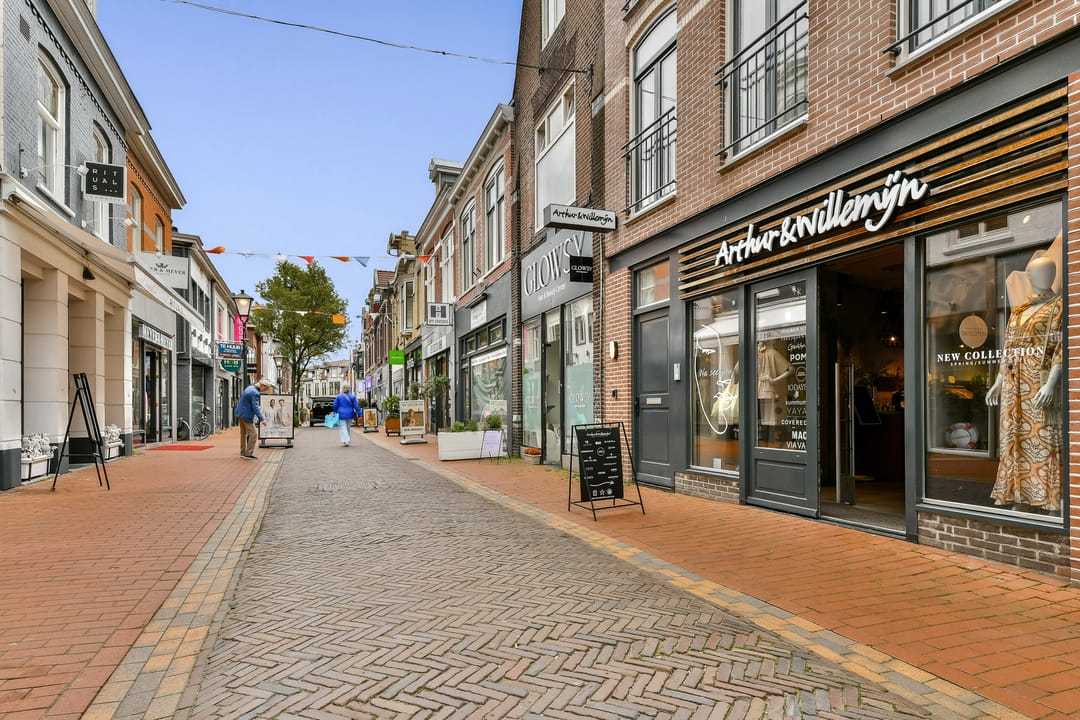 Photo 22 of Herenstraat 147