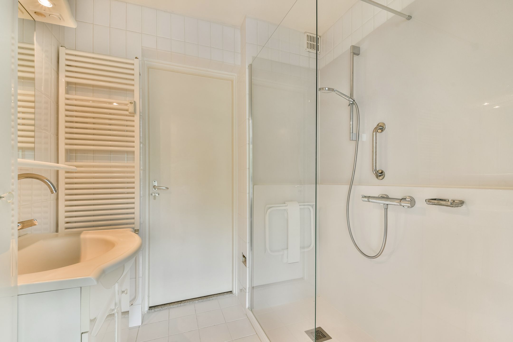Photo 15 of Herenstraat 147
