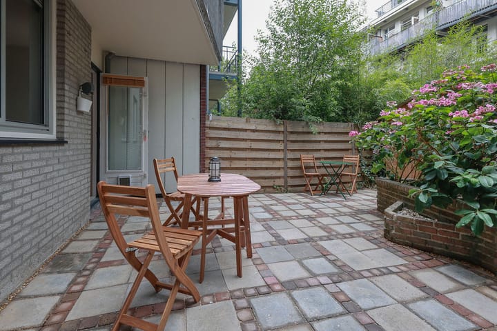 Tussenwoning te koop: Sumatraplantsoen 25, Amsterdam