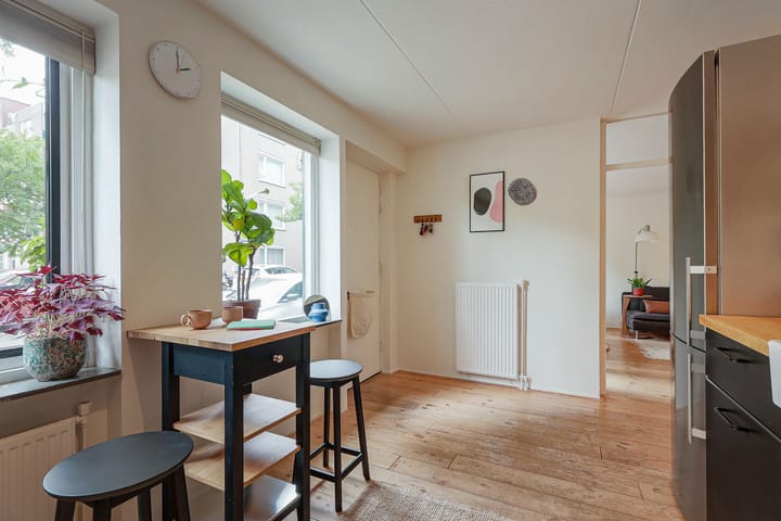 Tussenwoning te koop: Sumatraplantsoen 25, Amsterdam