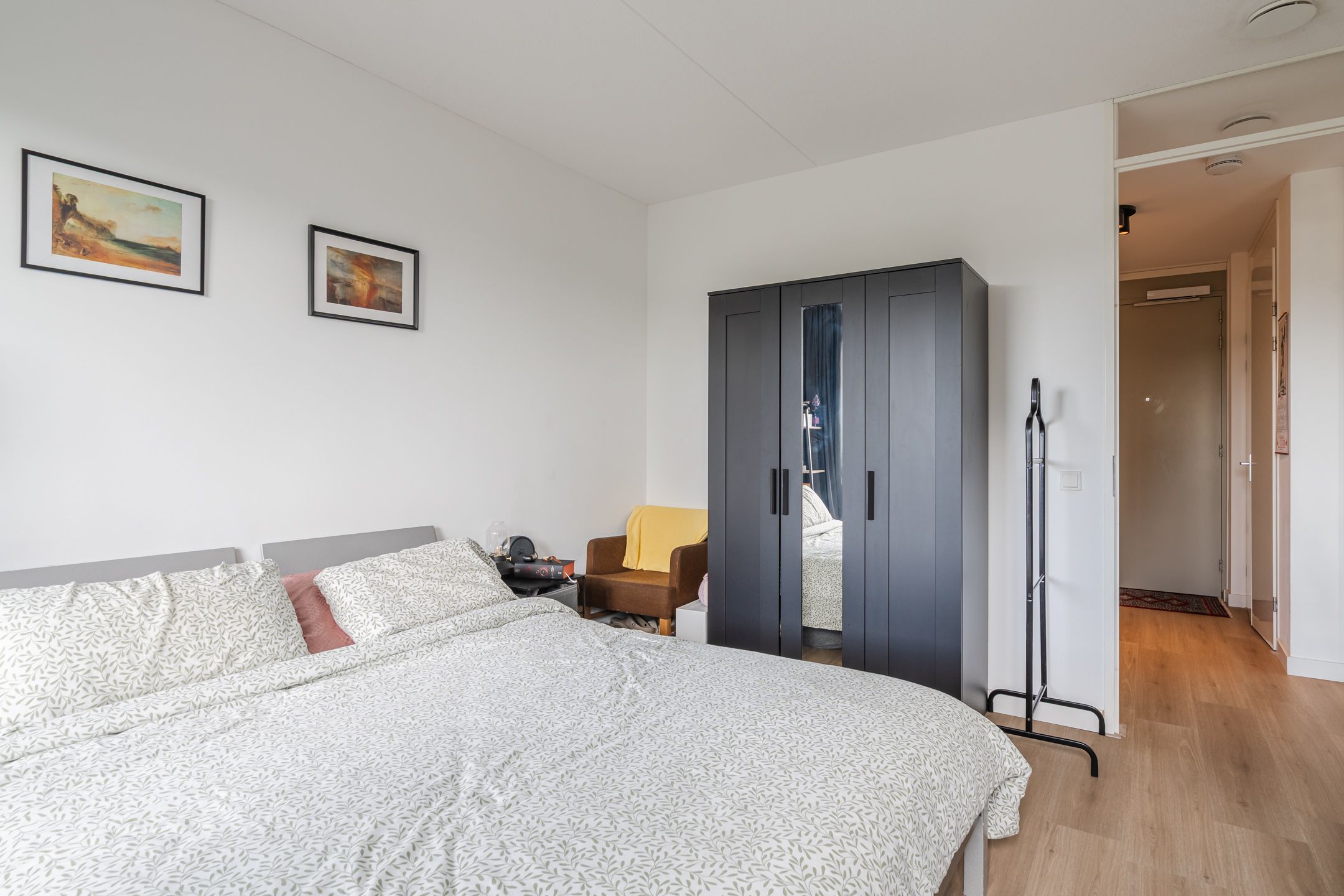 Photo 9 of Van Esveldstraat 31-30