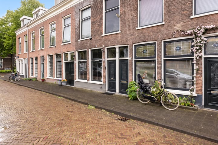 Photo 4 of Muys van Holystraat 14