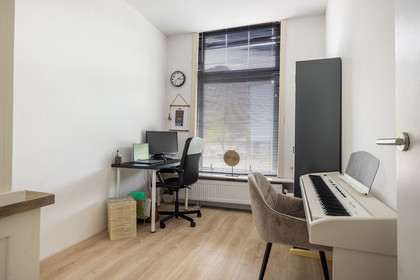 Photo 34 of Muys van Holystraat 14