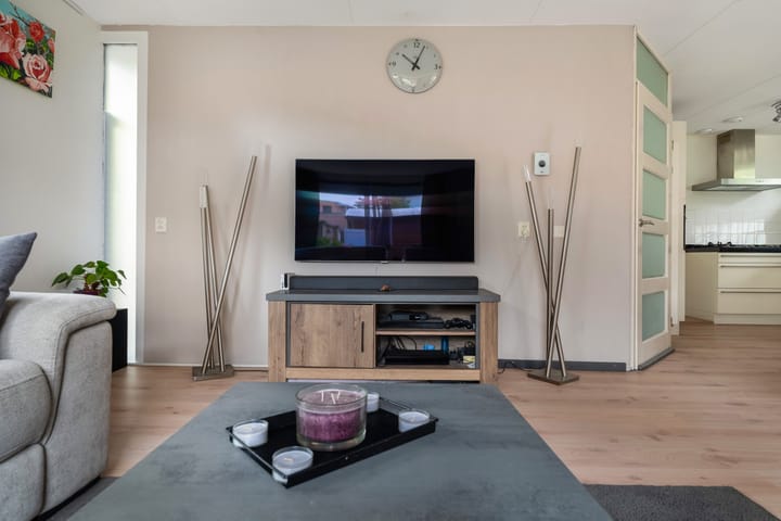 Twee-onder-één-kap te koop: Brabantstraat 13, Alphen Aan Den Rijn