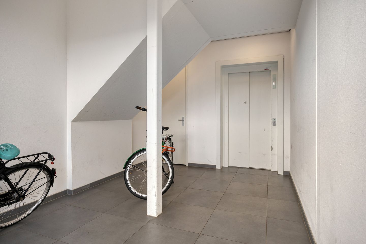 Photo 10 of Gaaibank 8