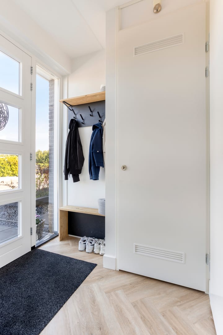 Photo 4 of Hooiwagen 18