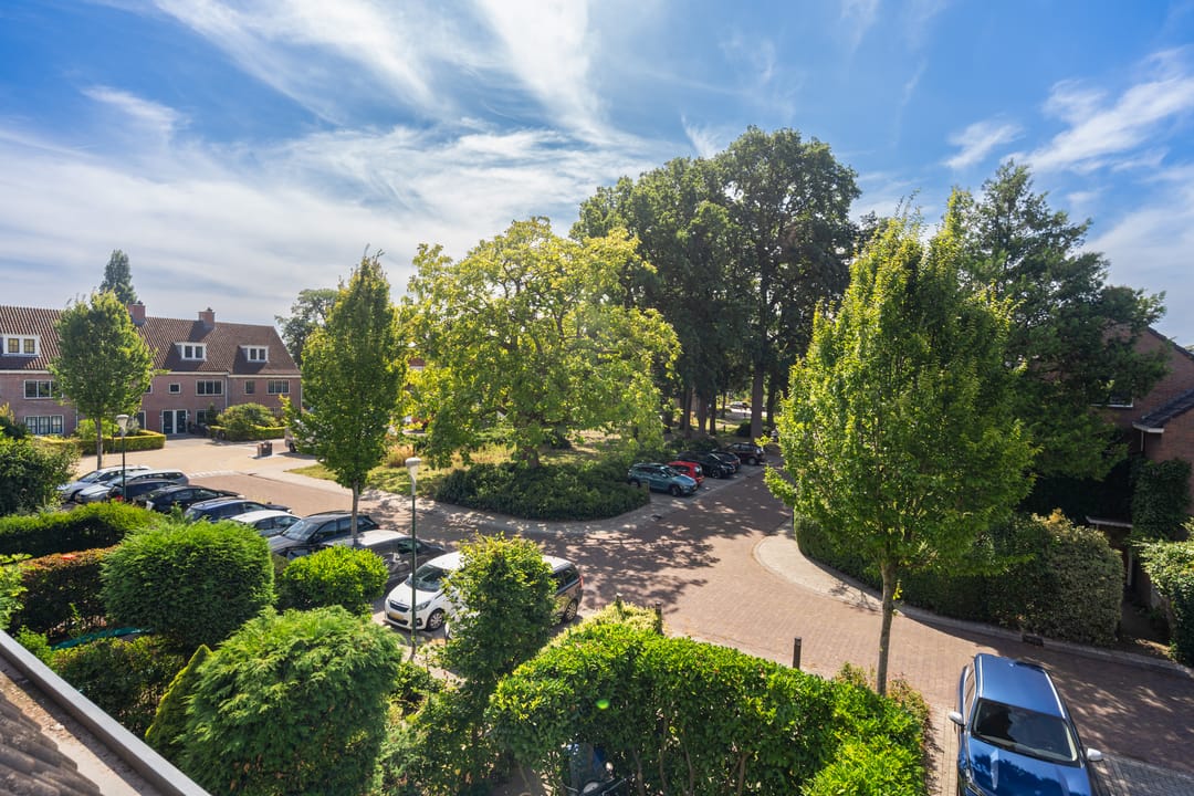 Photo 41 of Burgemeester Van Heemstrakwartier 14