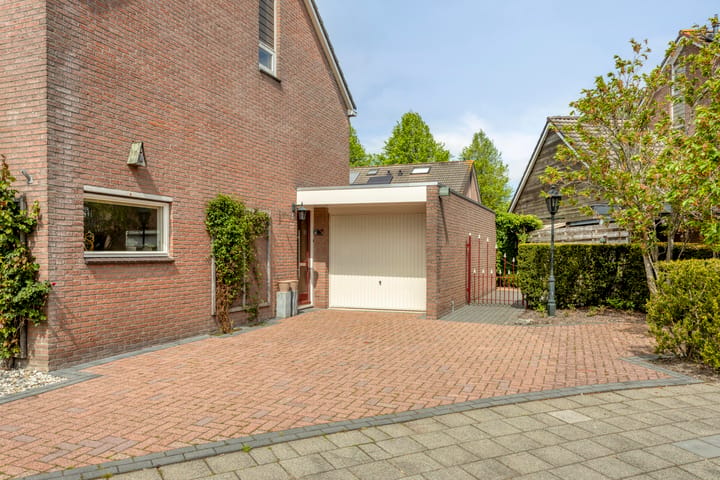 Hoekwoning te koop: De Boek 42, Burgum