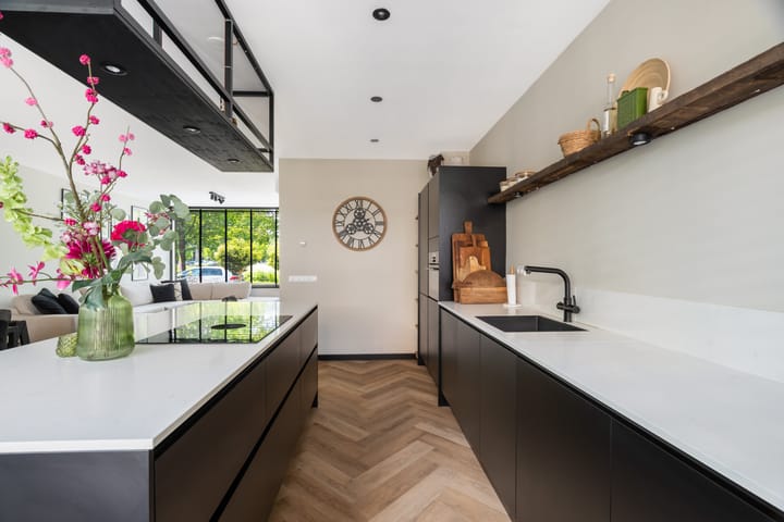 Hoekwoning te koop: Vreedenburghstraat 23, Woerden
