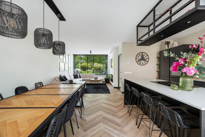 Hoekwoning te koop: Vreedenburghstraat 23, Woerden