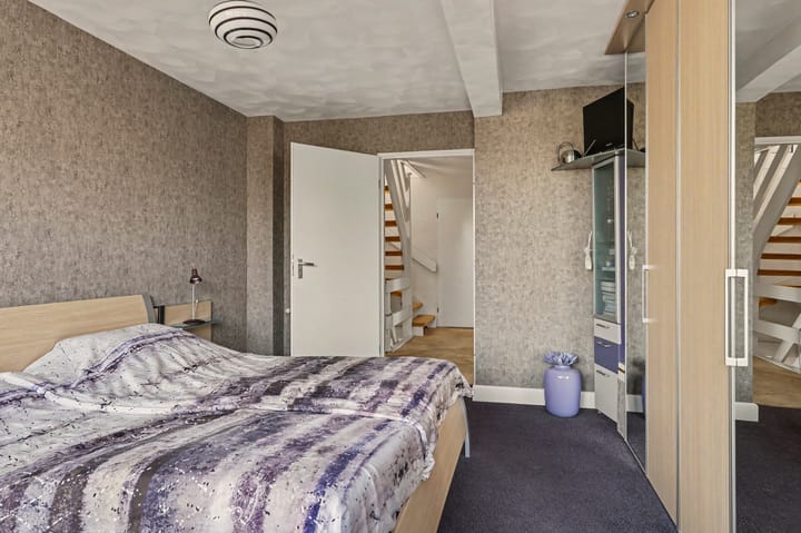 Twee-onder-één-kap te koop: Dorpsweg 10, Reeuwijk