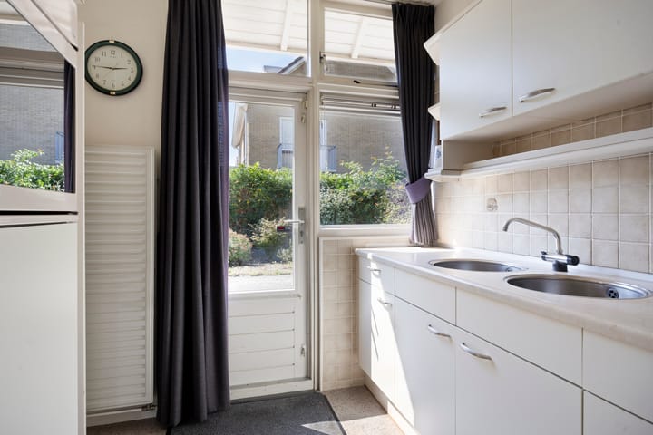 Vrijstaande woning te koop: Hugo de Vrieslaan 19, Zwolle
