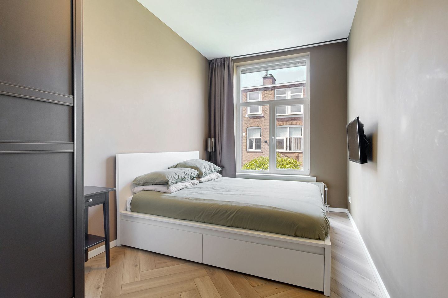 Photo 14 of Govert Bidloostraat 78
