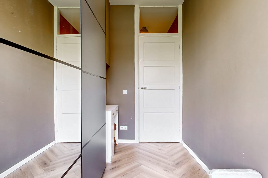 Photo 16 of Govert Bidloostraat 78