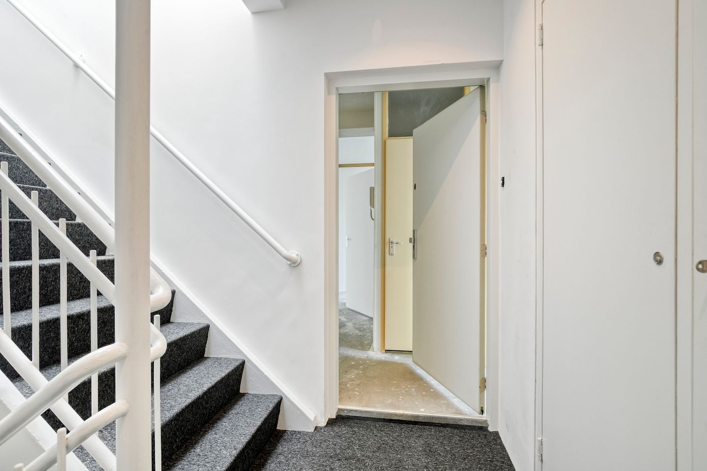 Foto 10 van Eerste Tuindwarsstraat 7-B